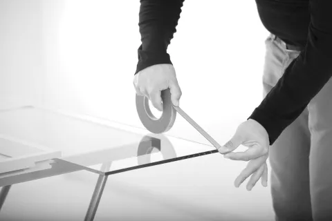 Votre expert en solutions adhésives