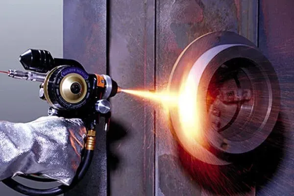 Protection de surface par ruban adhésif pour traitement plasma Adezif