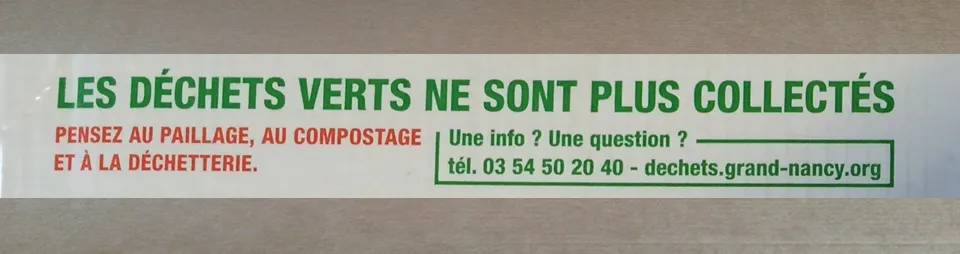 ruban adhésif imprimé "les déchets verts" réalisé par Adezif